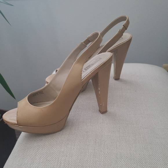 Ellen Tracy Platform Sling Backs - Picture 2 of 4